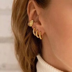 18k Gold Rope Huggie Hoop Trendy Earrings